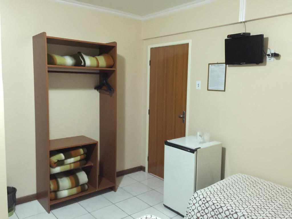 Fares Turis Hotel Uruguaiana Exteriör bild
